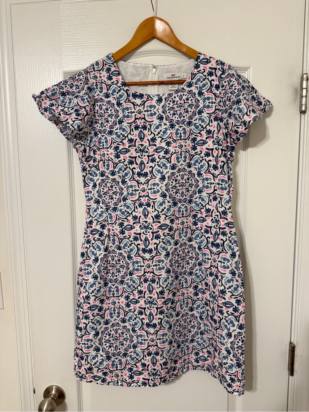 ✨ VINEYARD VINES SEAHORSE PAISLEY FLUTTER SLEEVE DRESS SIZE SMALL ✨